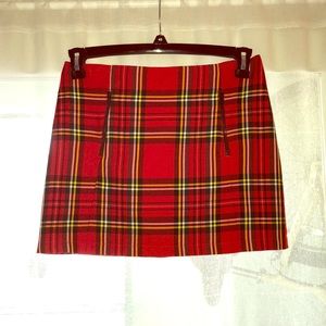 Red plaid mini skirt (top shop)